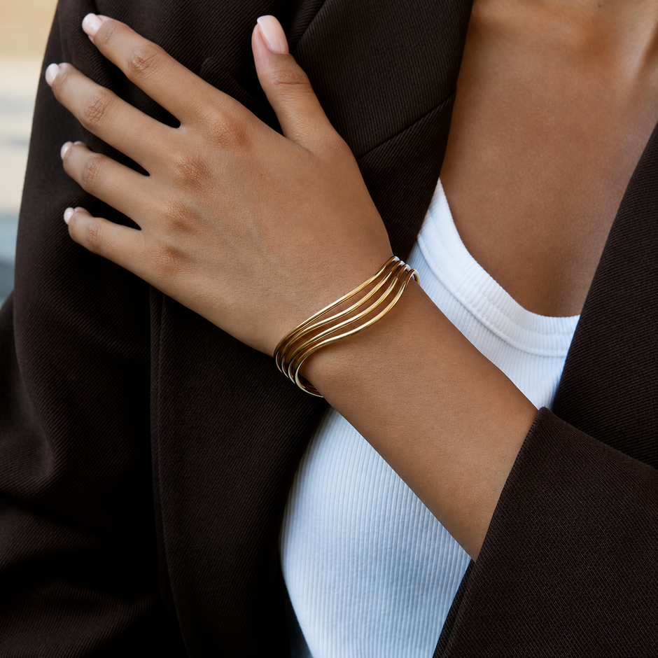 SIP ARC BRACELETE