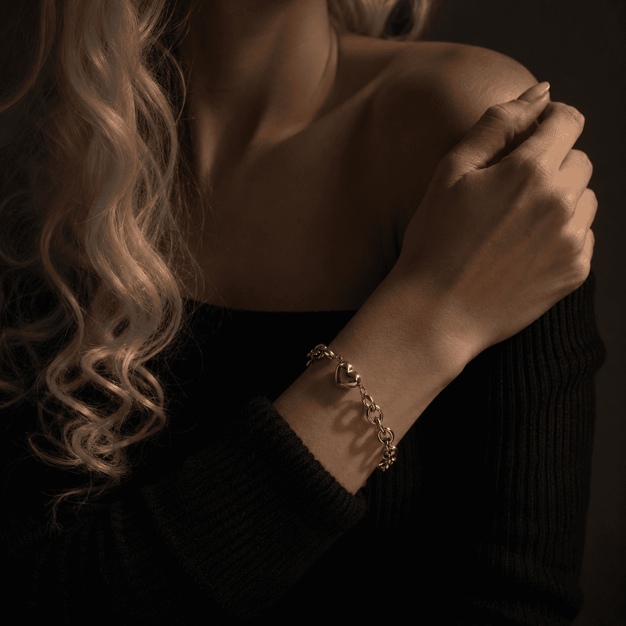 SIP DOLL BRACELET