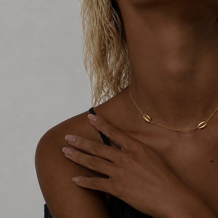 SIP SHELL NECKLACE